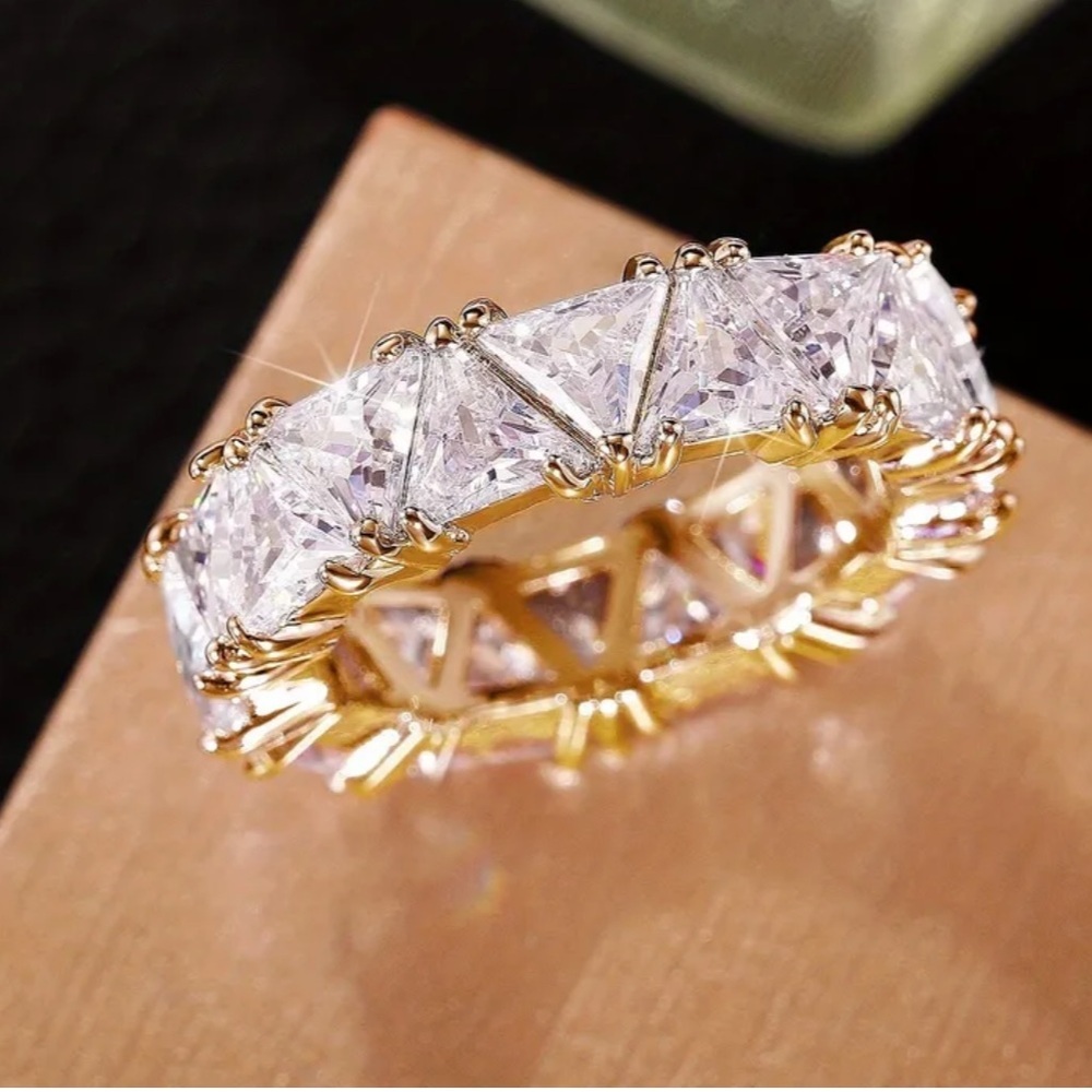 Stunning Gold Tone Trillion Cut CZ Diamond Full Eternity Band size 8